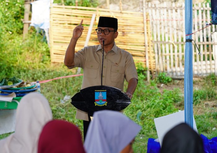 Mendes Yandri Pastikan Manfaat Program MBG Sampai Ke Ibu Hamil dan Anak Desa